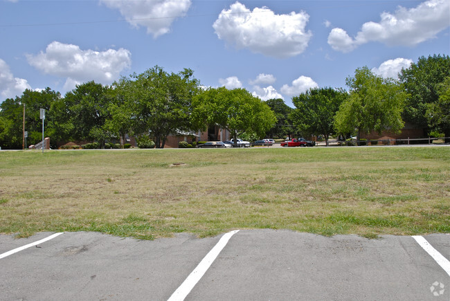 Building Photo - Alvarado Heights Apartments