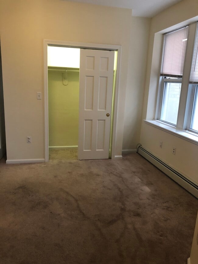 Building Photo - 1407 Beacon St