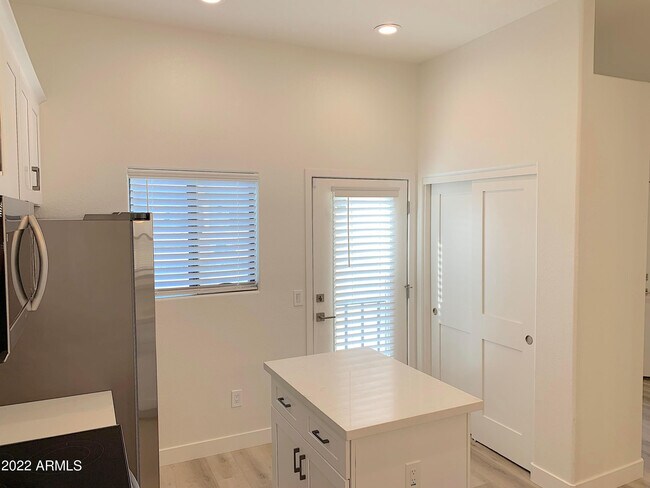 Foto del edificio - 4533 N 22nd St