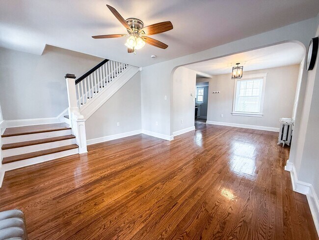 Foto del edificio - Stunning 3-Bedroom Twin Home in the Heart of Phoenixville! Available NOW!