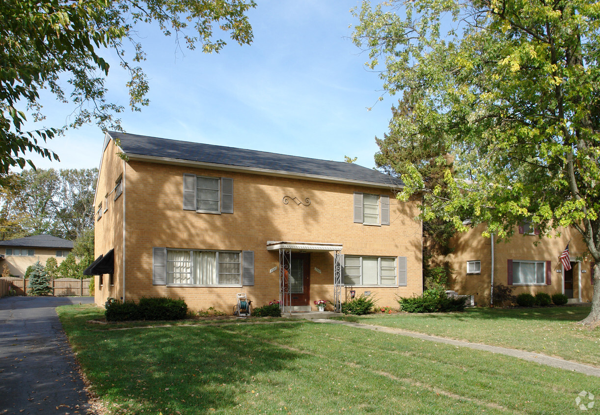 Foto del edificio - 2853-2861 Northwest Blvd