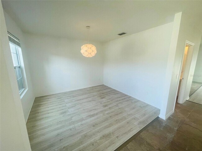 Foto del edificio - 16616 Broadford Ln
