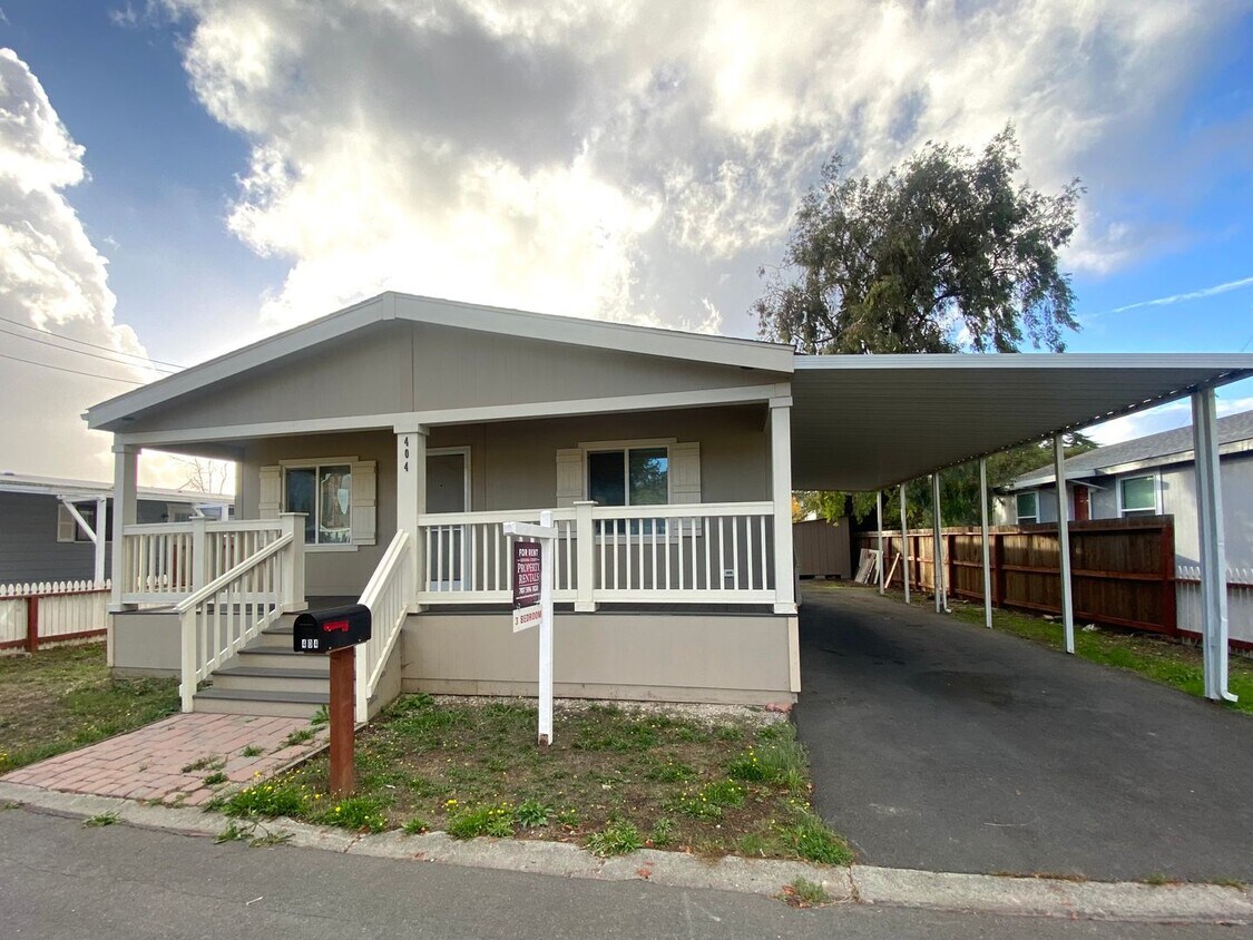 Foto principal - 3 Bedroom Mobile Home for Rent in Santa Rosa
