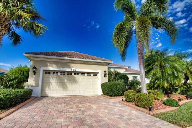 Building Photo - Seasonal Short-Term Single Family Pool Hom...