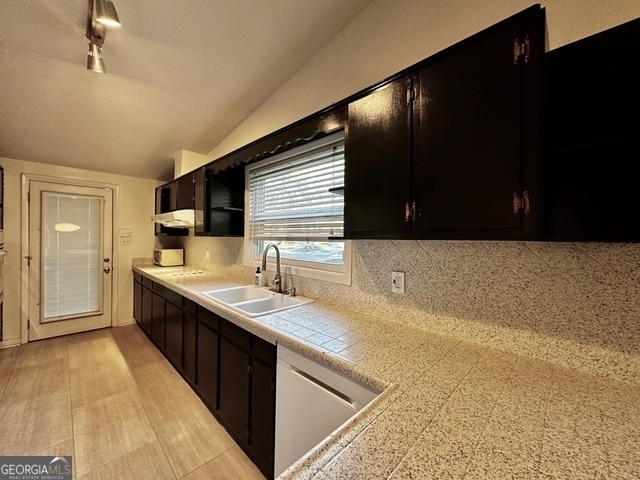 Foto del edificio - 694 Inglewood Dr