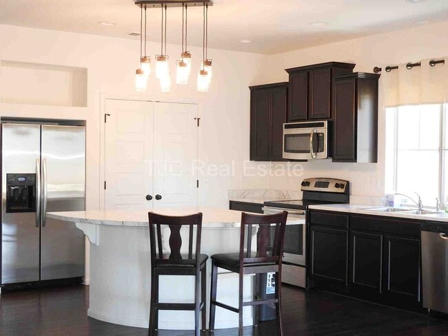 Foto del edificio - MOVE IN  SPECIAL