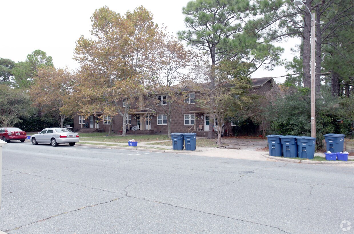 Primary Photo - 606-608 37th Ave N