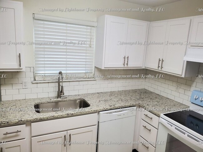 Foto del edificio - Peaceful Atlantic Beach Townhome