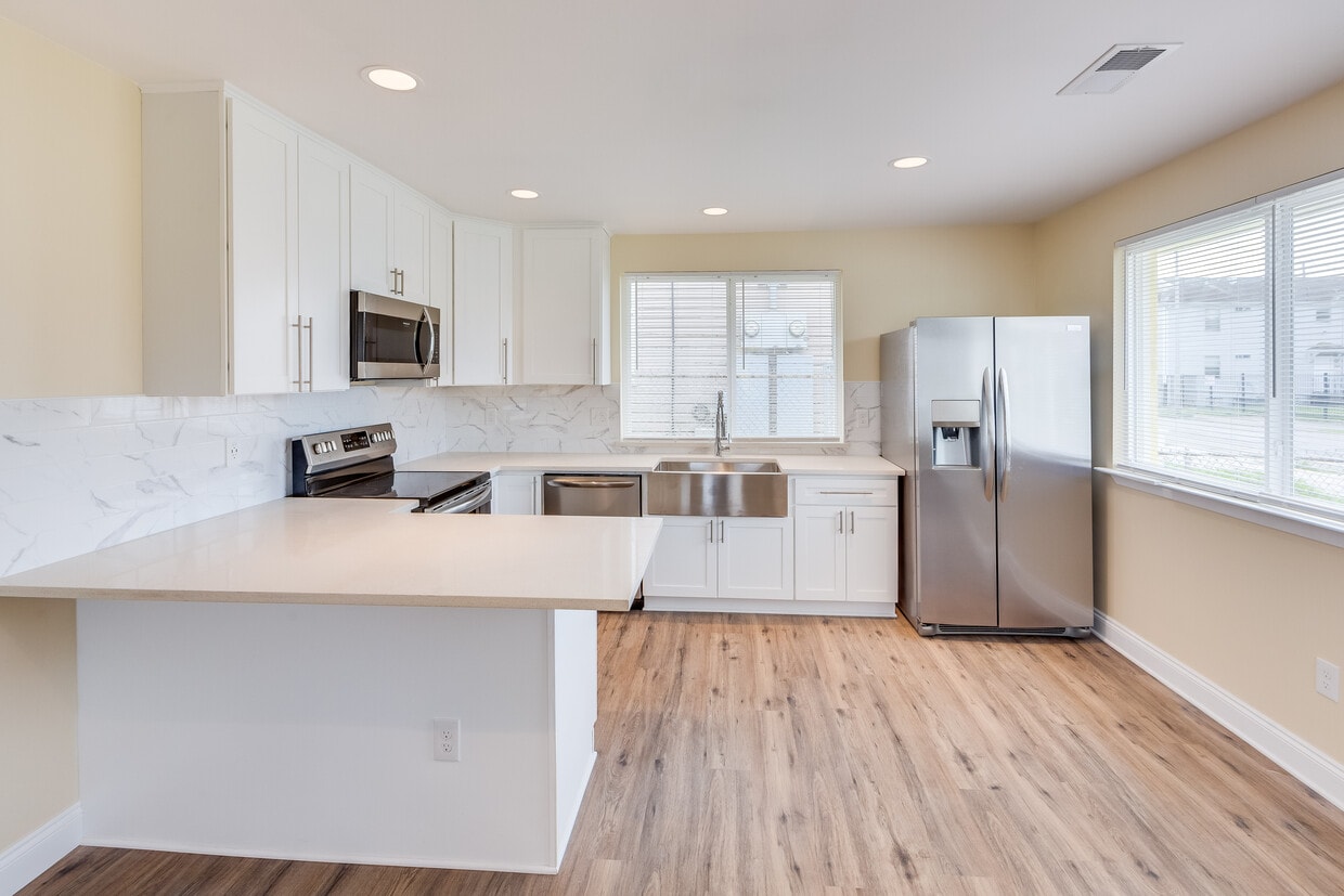 Kitchen2 - 3601 N. Robertson St.