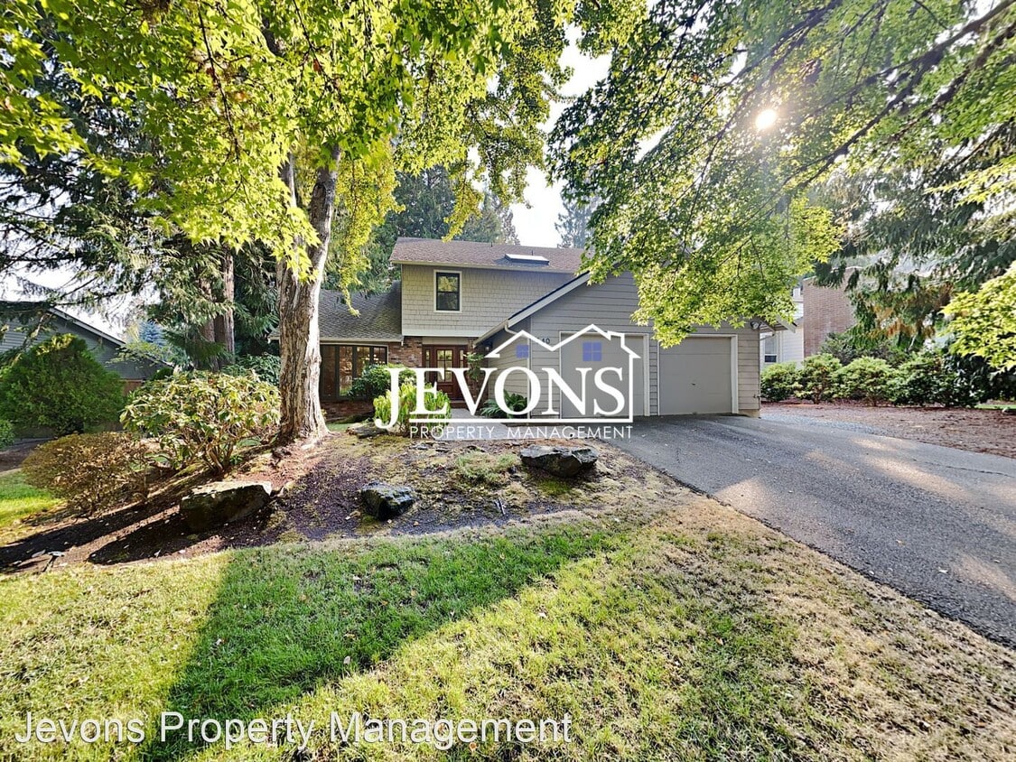 4 br, 3 bath House 540 Kalmia Pl NW House Rental in Issaquah, WA