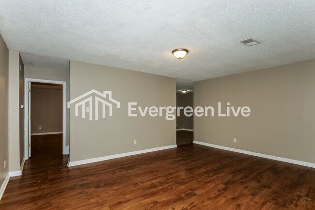 Foto del edificio - 4599 Addington Dr