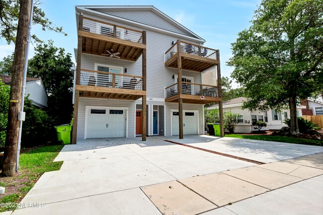 Building Photo - 305 Fayetteville Ave