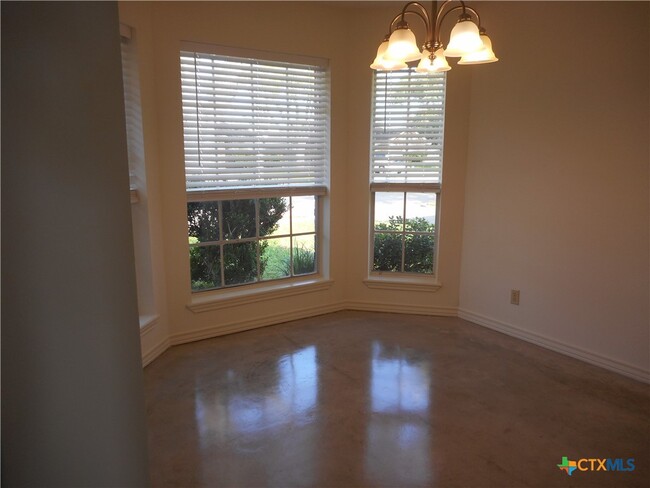 Building Photo - 106 Gemini Ct