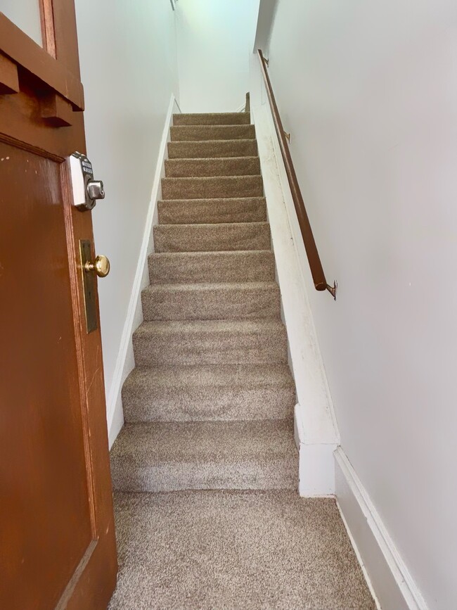 Building Photo - Duplex