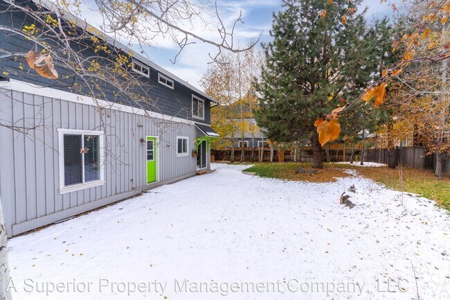 Building Photo - 3 br, 2.5 bath House - 2950 NW Chardonnay ...