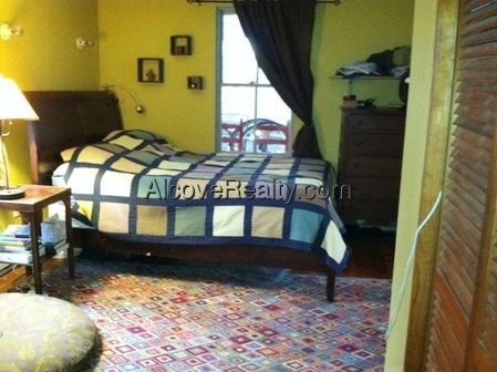 Building Photo - 434 Franklin St