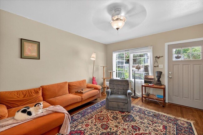 Foto del edificio - 1454 S Gadsden St