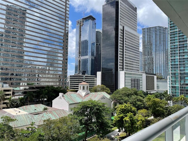 Foto del edificio - 495 Brickell Ave