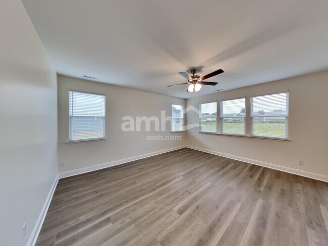 Building Photo - 5328 Trust Dr