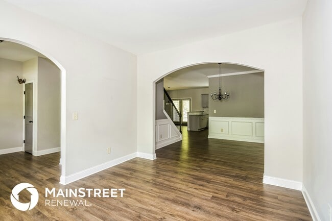 Building Photo - 857 Overlook Gln Dr