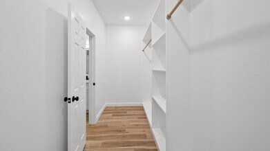 Building Photo - 1504 W Blum St