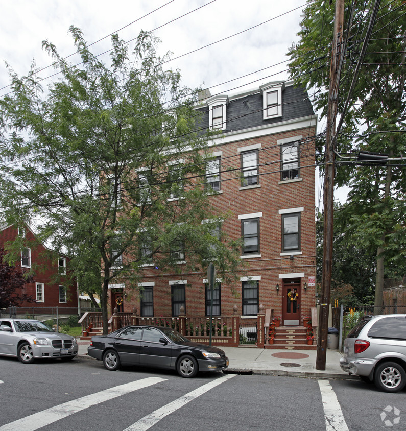 Primary Photo - 55-57 Monroe Ave