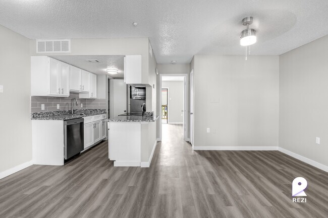 Building Photo - 130 Camino De Oro