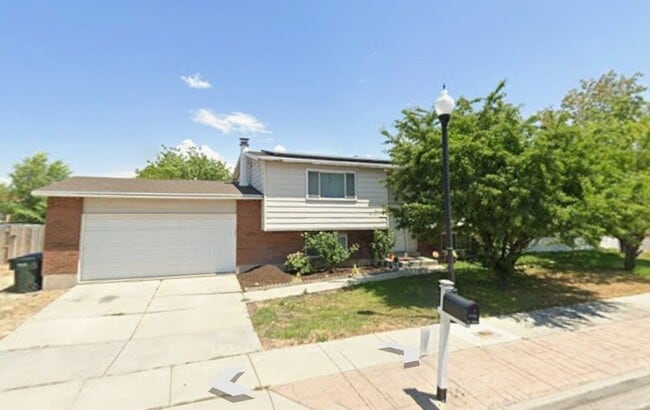 Building Photo - 4141 3600 W