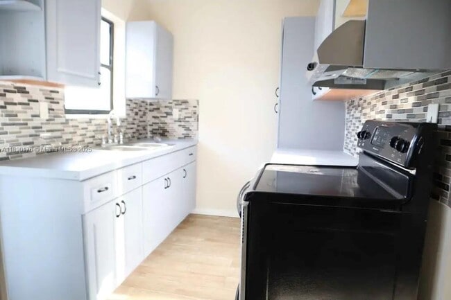 Foto del edificio - 1178 NE 111th St