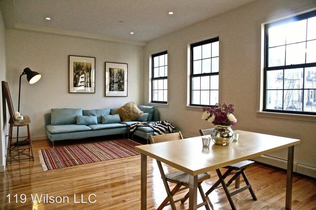 Foto principal - 1105 Willoughby Ave