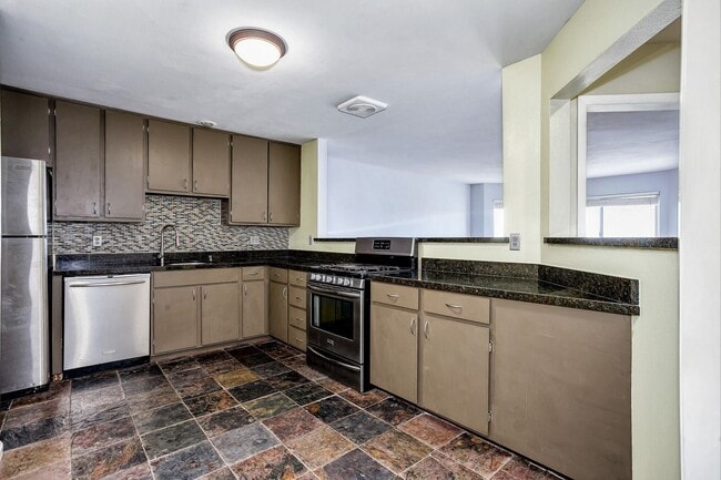 Building Photo - 2 br, 1 bath House - 1818 23rd Street