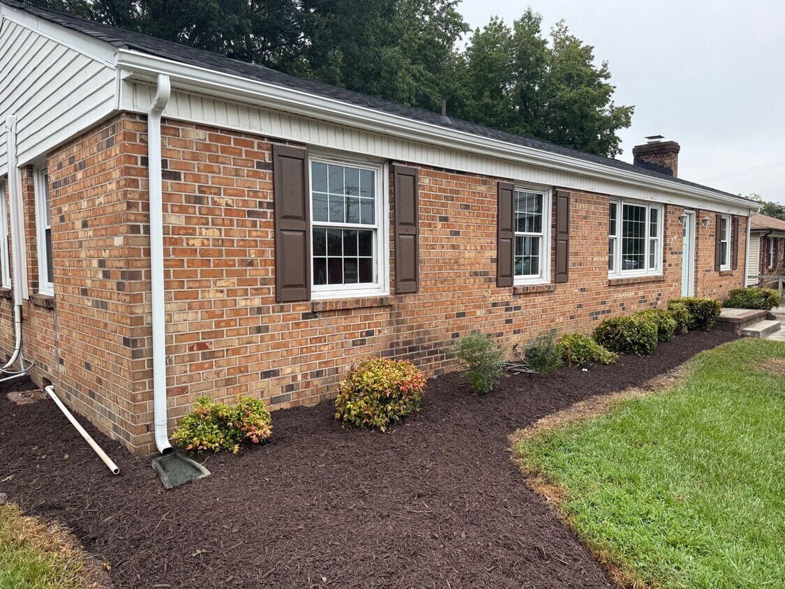 Foto principal - Beautiful Brick Rancher