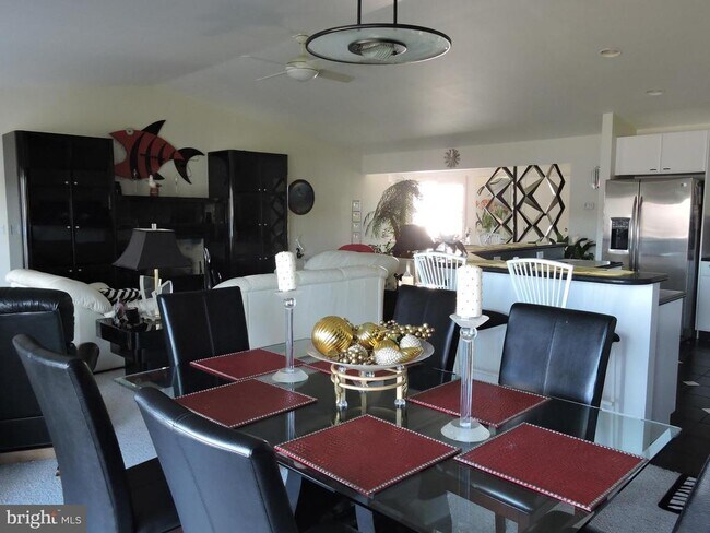 Building Photo - 30539 Cropper Ln