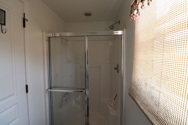 Foto del edificio - Great Shared Space For Rent