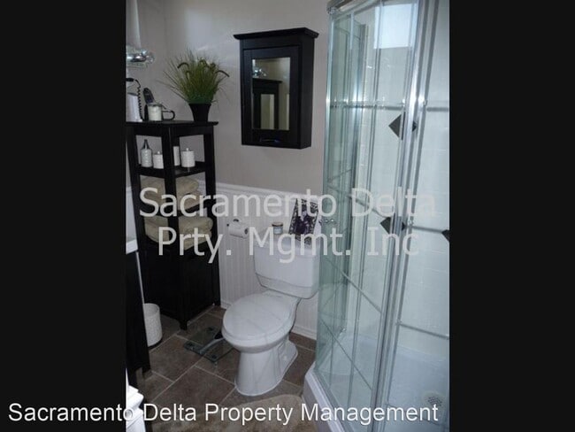 Building Photo - 3 br, 2 bath House - 2720 Wissemann Drive