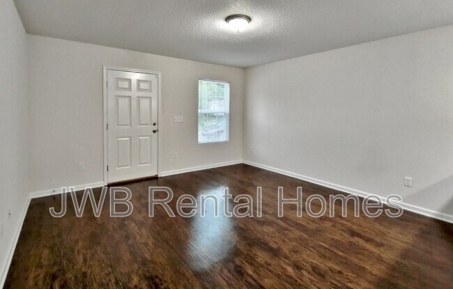 Foto del edificio - 8423 McGirts Village Ln