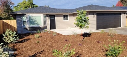 Building Photo - 328 Snowy Butte Ln