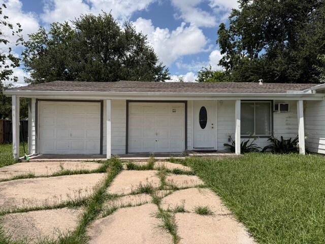 Foto del edificio - 5103 Willow Glen Dr