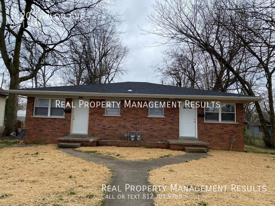 Foto principal - 2 Bedroom, 1 Bath Duplex East Side