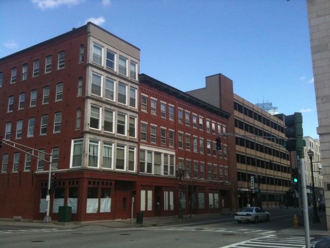 Building Photo - Colton Apartments