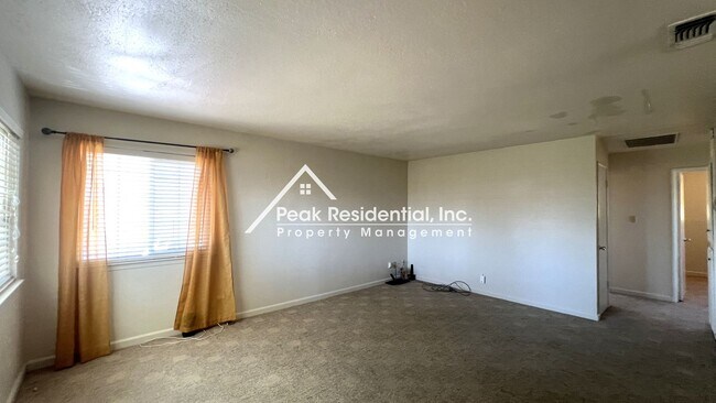 Foto del edificio - Charming Natomas 2bd/1ba Home!