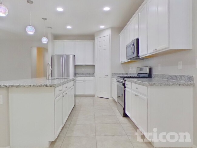 Foto del edificio - 21195 W Palm Ln