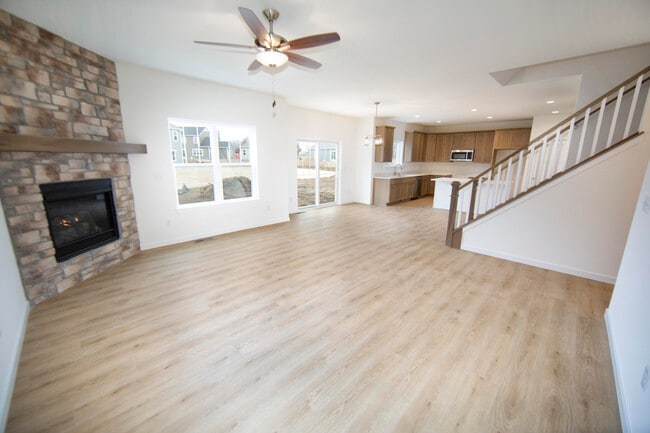 Foto del edificio - N116W7245 Oakmont Dr