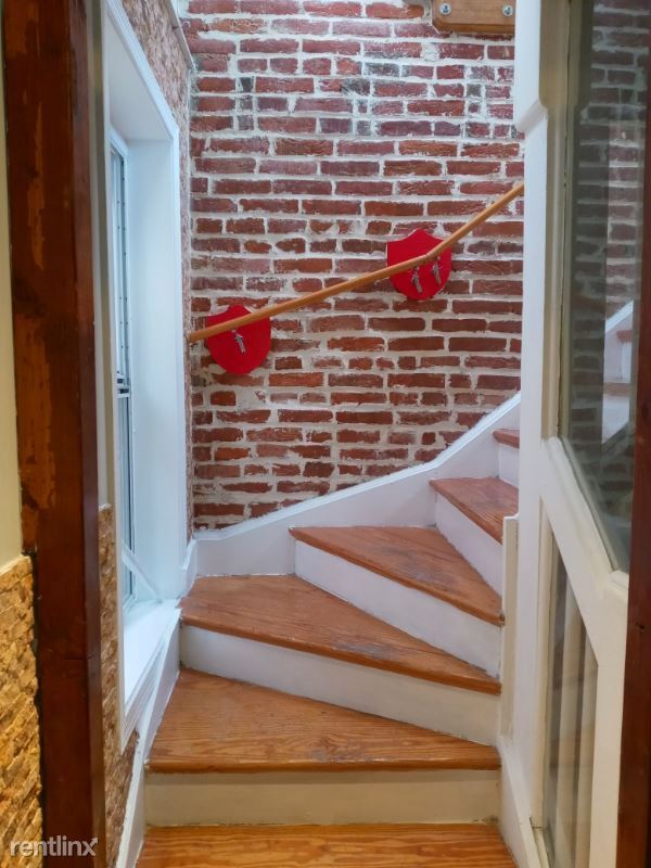 Foto del edificio - 1 br, 2 bath Townhome - 504 Callender St