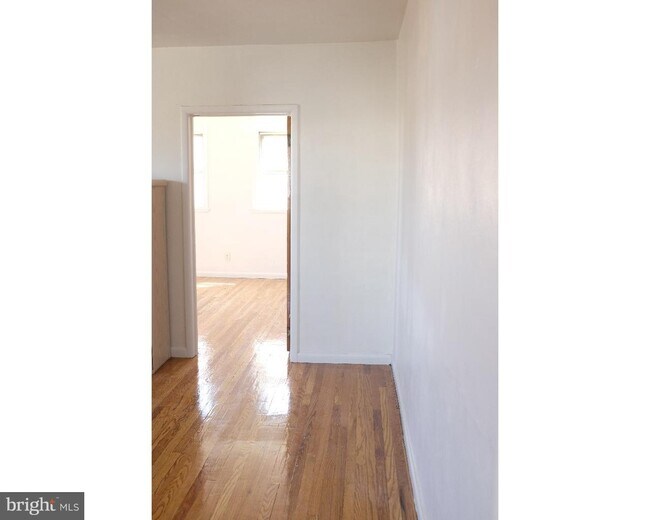 Building Photo - 2601 S Iseminger St
