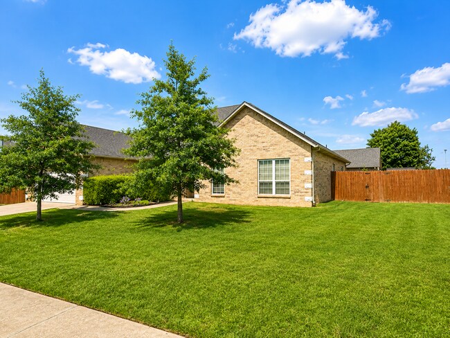 Foto del edificio - 3803 SW Huckleberry St