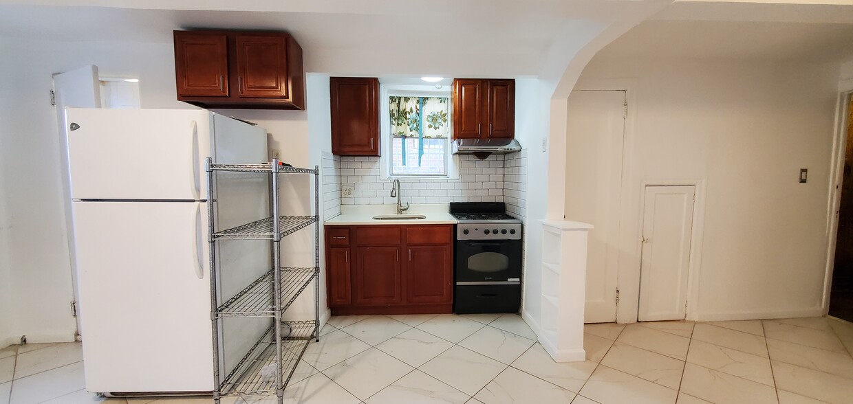 Open Kitchen - 2549 E 18th St