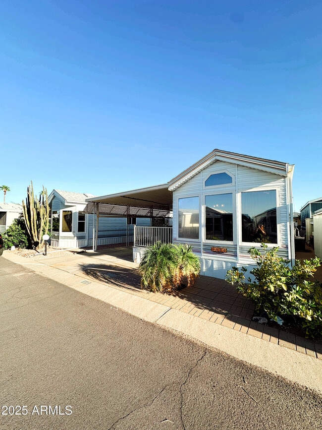 Building Photo - 8700 E University Dr