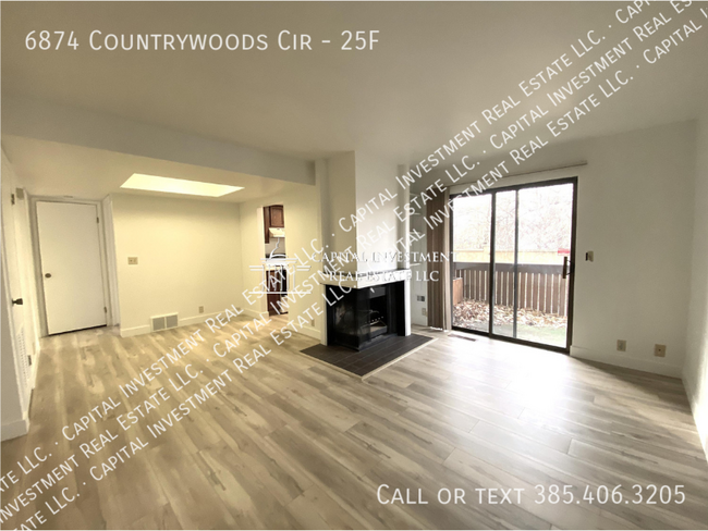 Foto del edificio - 6874 Countrywoods Cir