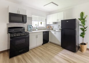 Building Photo - Kingston Apartments